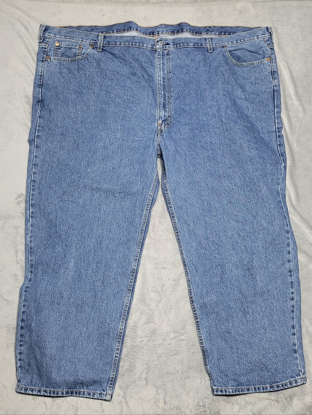 Levis 550 Relaxed Fit Blue Jeans Mens 60x30 Medium Wash Denim CW3120